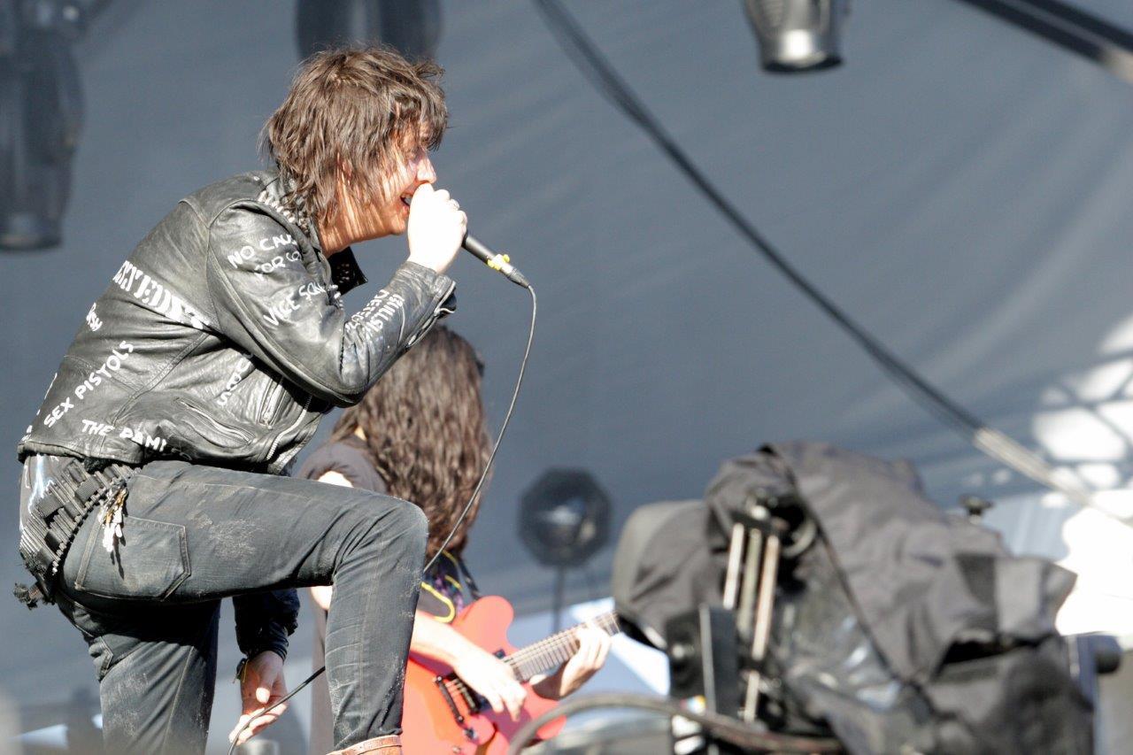 theroomisonfiree:  Julian Casablancas &amp; The Voidz - Lollapalooza Brasil 2014