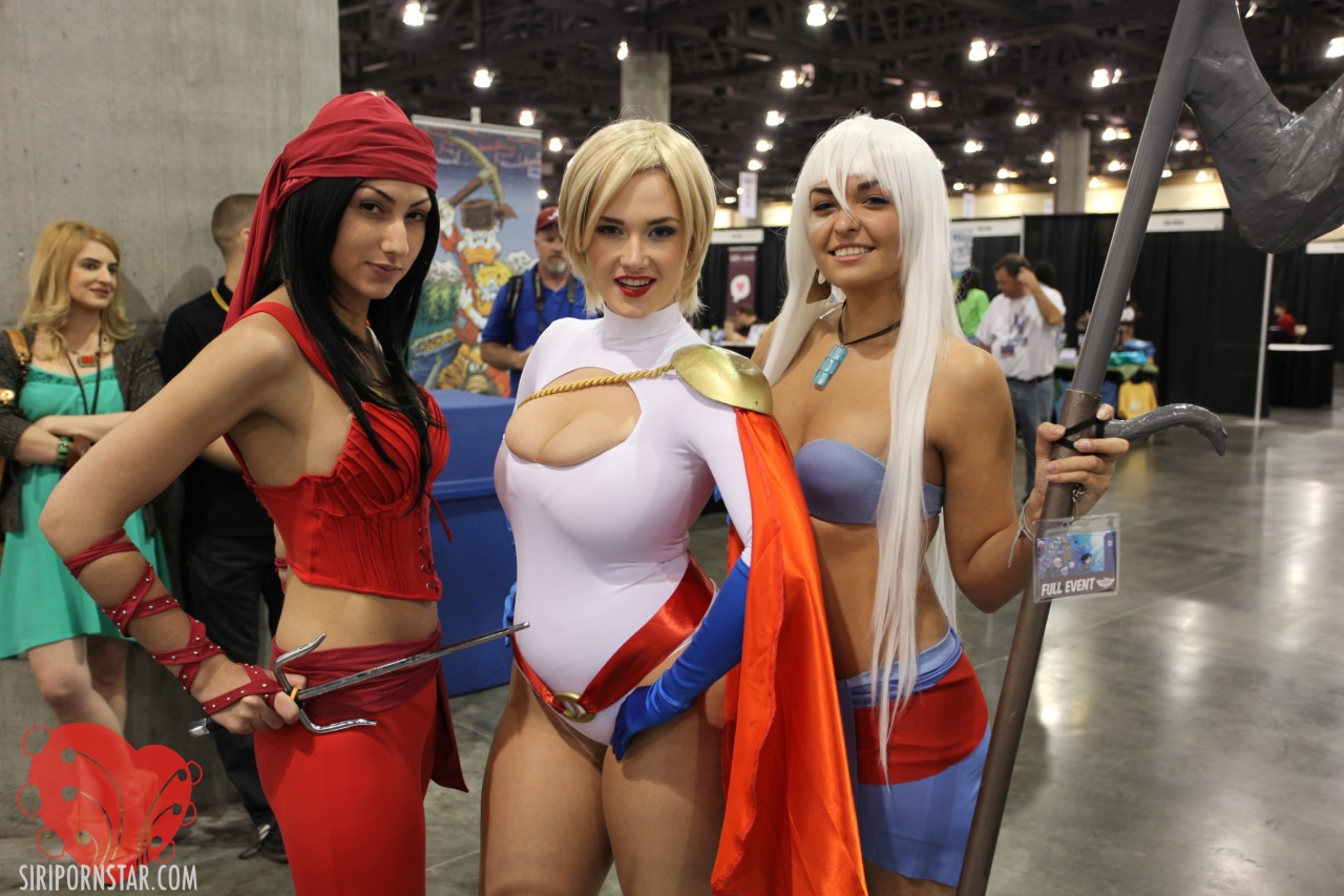 siripornstar:  RECAP: PHOENIX COMICON OMG, my first ever comicon could not have been