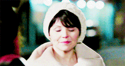neerapen:  OUaT meme} nine relationships↳ [5/9] Red Snow - Ruby and Snow 