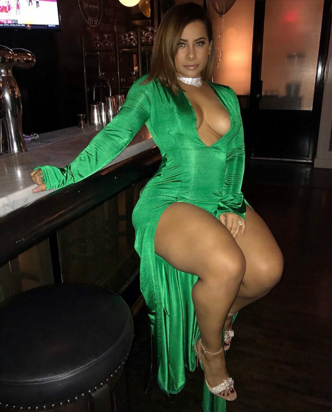 goood-thickness:  I came across her at The Grove over the new years weekend… let