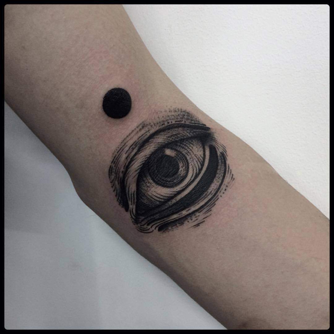 electrictattoos:  mrstotemica: Elbow ditch from last week at @sbldnttt … Thanks