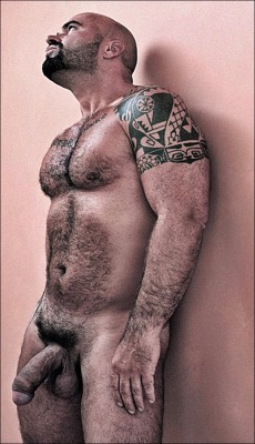 Muscular, hairy, sexy and with an awesome