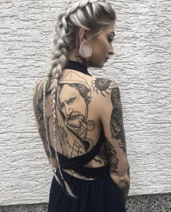 torileighhall:  Instagram - internetxdoll