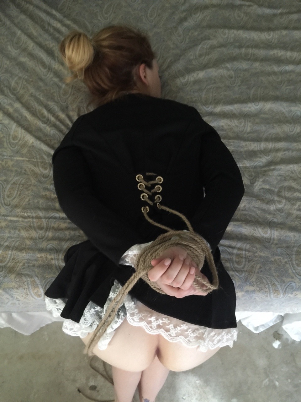 daddythefetish:  Kind of a classy, school girl, french maid/ bondage type outfit.