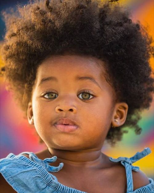 Precious fro baby www.2FroChicks.comYouTube.com/2FroChicks #2FroChicks #NaturalHair #Melanin #Curls 
