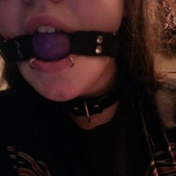 anonymouskinkjess:  My Lips Between Your