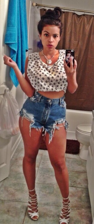 pookaluvcurves:  Pookaluvcurves