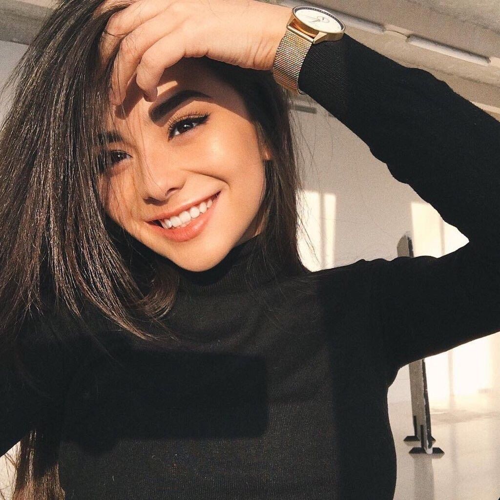 Michelle (5 Photo)