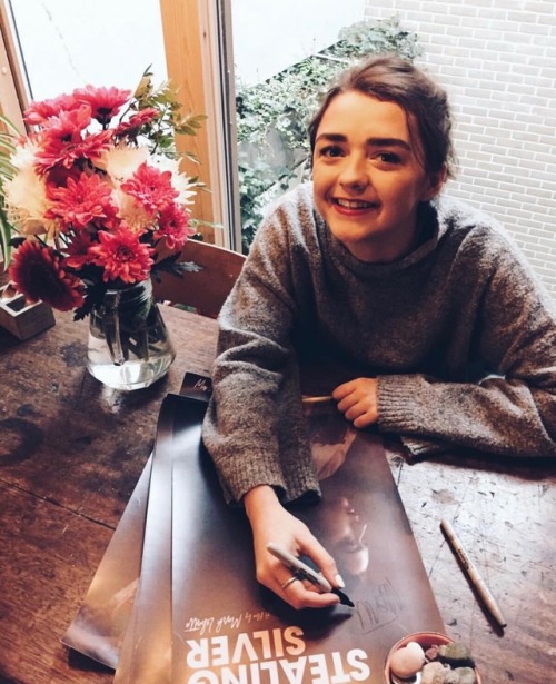thronescastdaily:maisie_williams: our Stealing Silver posters are up for sale!I’m signing 1 in every