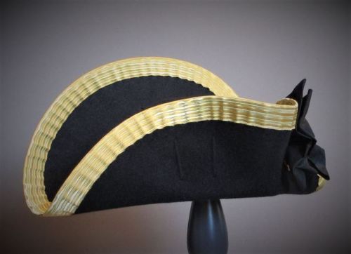 bantarleton:Replica Royal Navy Captain’s hat, c. 1770s. 