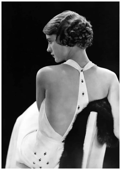 Lee Miller By Edward Steichen, 1928 Nudes &Amp;Amp; Noises  