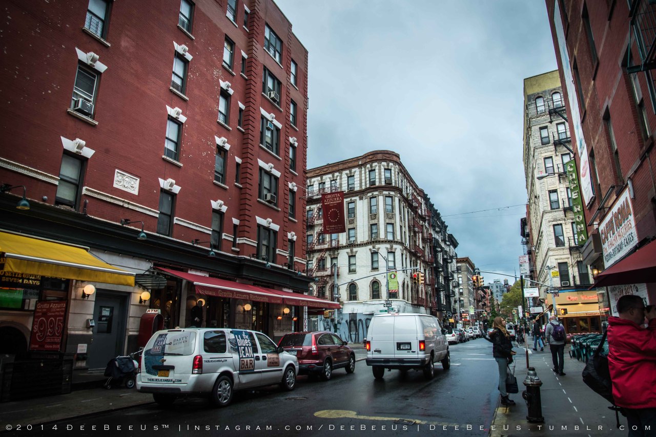 deebeeus:  Guitars of New York:  Rudy’s Music (Soho Location).  I encourage you