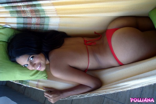 http://prettypolliana.tumblr.com/post/51080978515