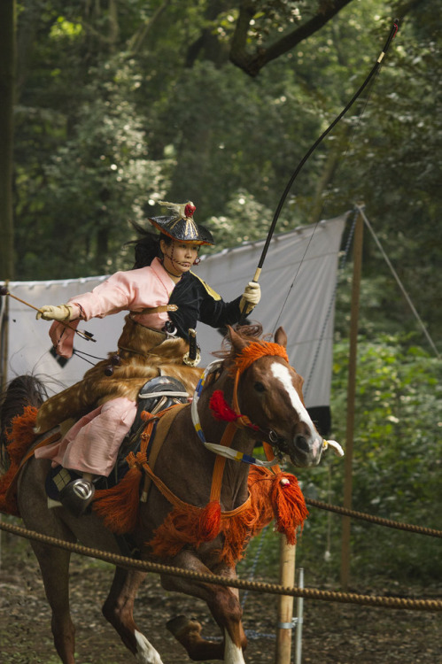 chinoiserie-mademoiselle:Yabusame – Horse Archery at Meiji Shrine