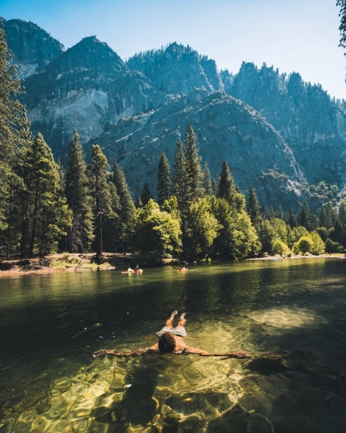 erubes1: Summer days in Yosemite Follow for more: www.instagram.com/erubes1