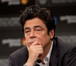 hoeonfilm:benicio + my mood progress in a night out