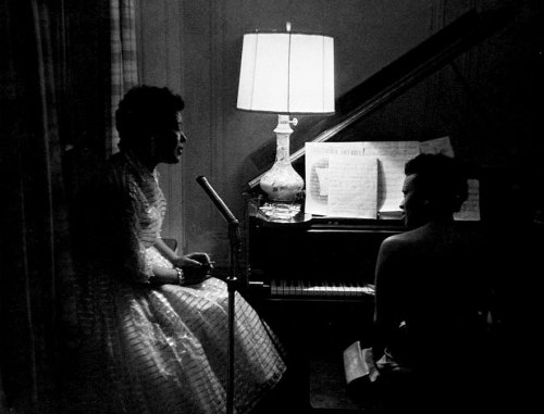 wehadfacesthen:Billie Holiday and Hazel Scott, New York, 1947, photo by Roy DeCarava 