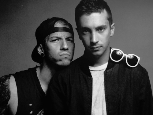 joshayellowboy:twenty one pilots / rocksound issue 228.4