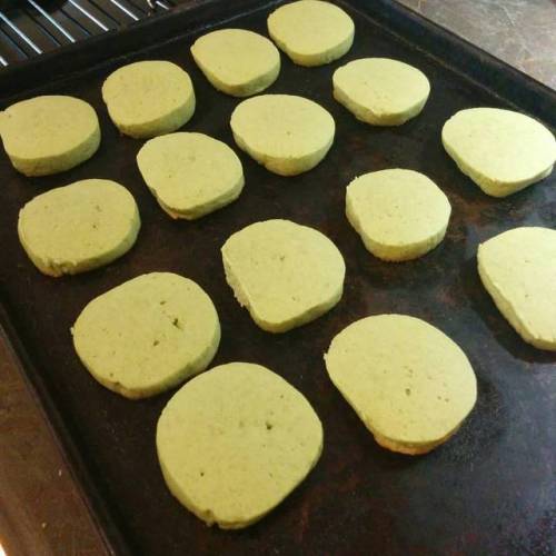 Made Berries and Cream Matcha shortbread cookies today and they are yummy!!!! Going to try making Va