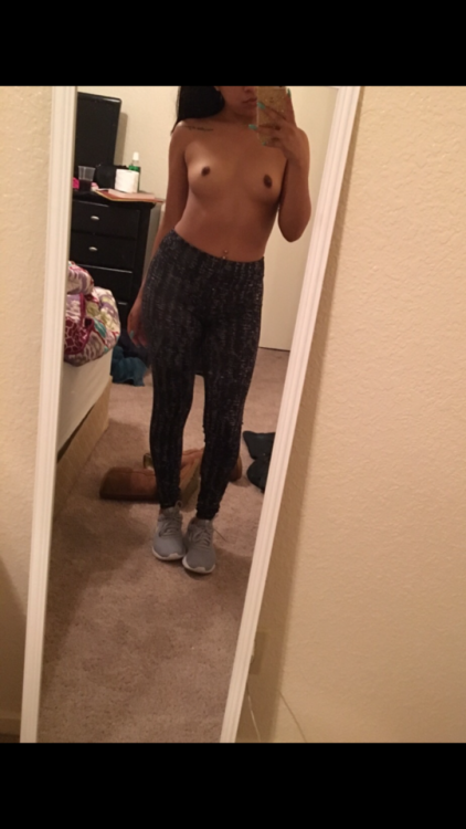 latinanotes: #fresno #nipples #latina #nude #naked #selfie #titties #selftook #amateur #brownnipples