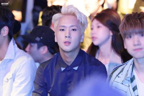 officialrovix: 150321 Ravi @ Seoul Fashion Week | © Luv U Ravi