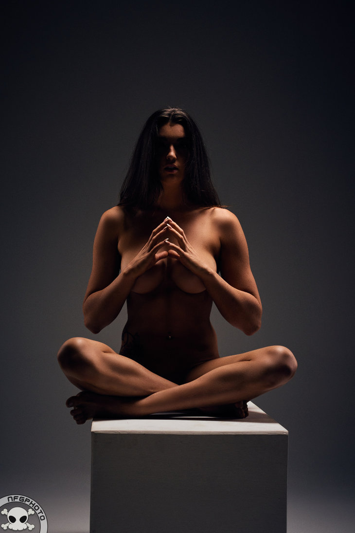 anaraquellee-kong:Laurynn A by NFGphoto