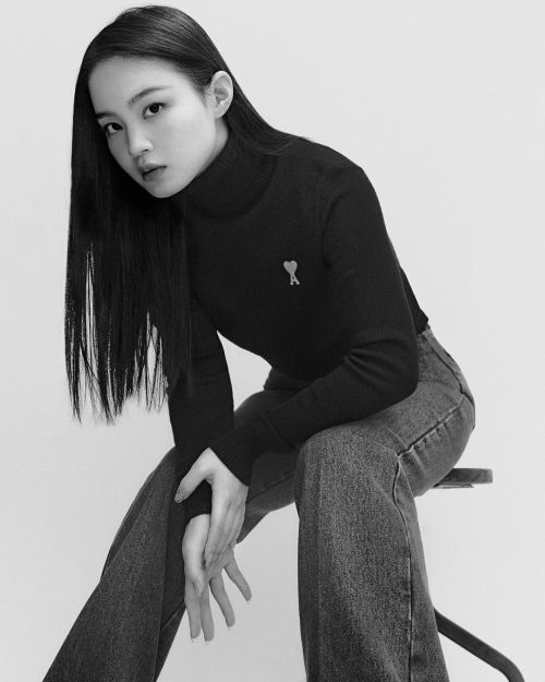 [IG] 211223 leehi_hi: #광고  All geared up for winter in AMI #AmiFamily #AmiPortraits@amiparis