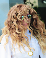 artmafias:  Lady Gaga + Prism Glasses 