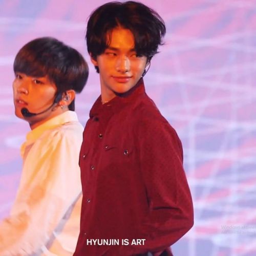 Ugghh I hate him so much # • • Cr. Hyunjin is art / fancam www.instagram.com/p/B3T