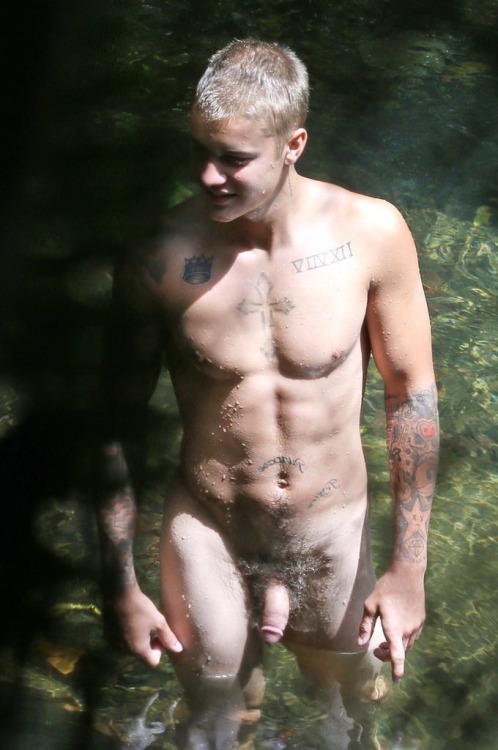 jeff5450: Justin Bieber nude in Hawaii