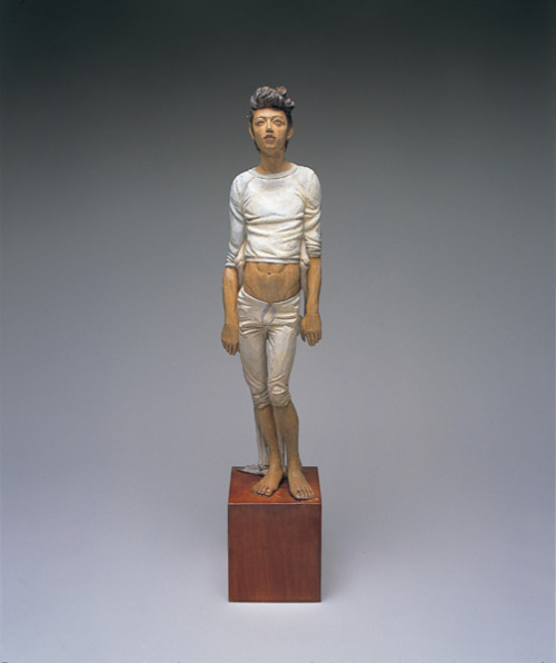  Artist & Sculptor: Yoshitoshi Kanemaki Paint on Campher Wood, Media Sculpture      空的時刻 勿忘死亡 H122 x W27 x D23 cm 楠木上色 2013  PreviousNext2/22     2011 