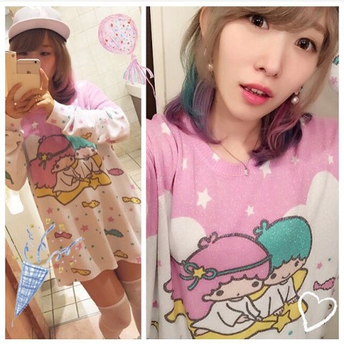 Our favorite Japanese Youtuber @kumamiki is rocking our #JapanLA x #LittleTwinStars lurex knit sweat