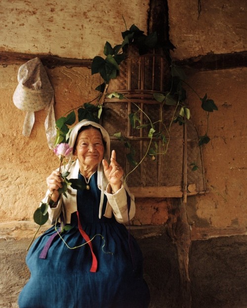 dionyxus:  thinking about this korean grandma series from vogue korea’s september issue