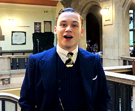 champagneholland:henrycvill:10th Anniversary Message from Finn Cole (Peaky Blinders actor)His smile 