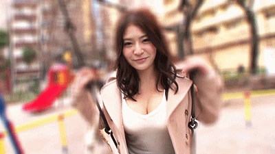 avgirls:  街で見かける着衣巨乳シチュエーション セーター＆ニット 専属SPECIAL めぐり  本来、裸を隠す為の服が彼女には逆効果! 街で一度は見た事のある気になる女の子! 服の上からでも
