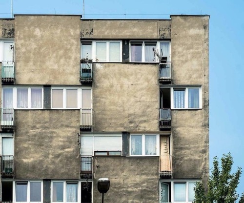 socialistmodernism:Housing building, (main facade detail) ul. Grabiszyńska, 133-35,  Wrocław, Poland