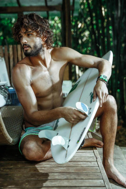 themaleformation:  Marlon Teixeira photographed by Felipe Carneiro 