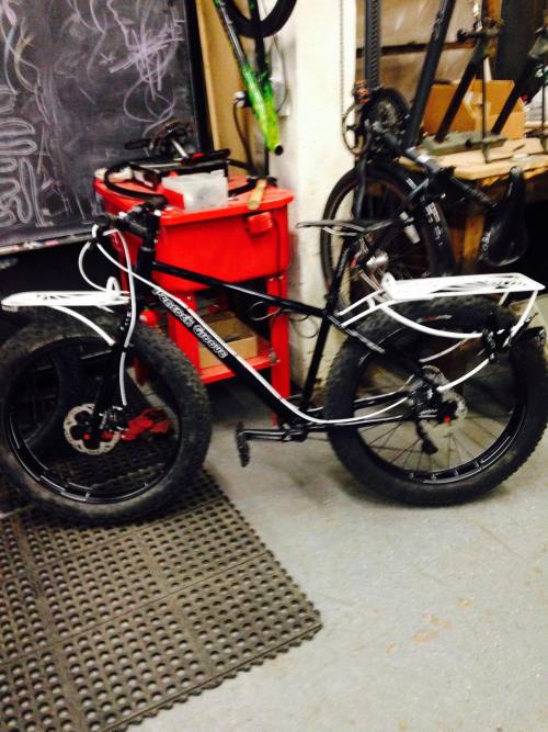 f9dtkfm: Peacock Groove 24 Inch wheel FATBIKES