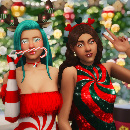 Happy Holidays From My Berry Family! I Hope You Are Spoiled With Gifts And Joy