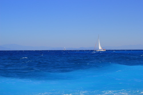 We are sailing. Wir segeln.Sailing boat in the Aegean Sea, Summer 2013.