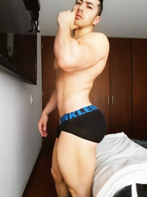 adictoalosculones:  Juan Andrés😲😳😍😈🍑👅🍆💦 adult photos