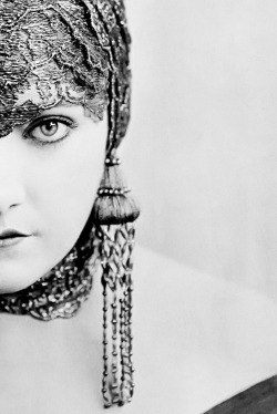 Gloria Swanson