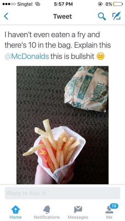 meezumaki:  crime-she-typed:  pettypia:  My face is literally T.I’s face  McDonalds Twitter been havin the clapbacks for a minute now whose running that account?  probably the same workers that get mad when you ask for an extra sauce 