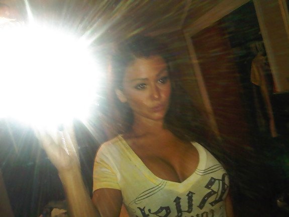 doctor-pochi:  NEW LEAKED PHOTOS - THE FAPPENING “JWOWW” Jenni Farley of Jersey