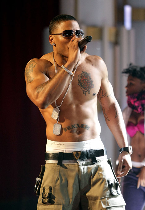 lamarworld:  (PART 2 of 3) rapper Nelly ass, body &amp; bulge.