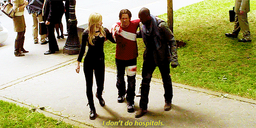 bethharmons:#i’ll always love how adorably married this scene is (｡♥‿♥｡)