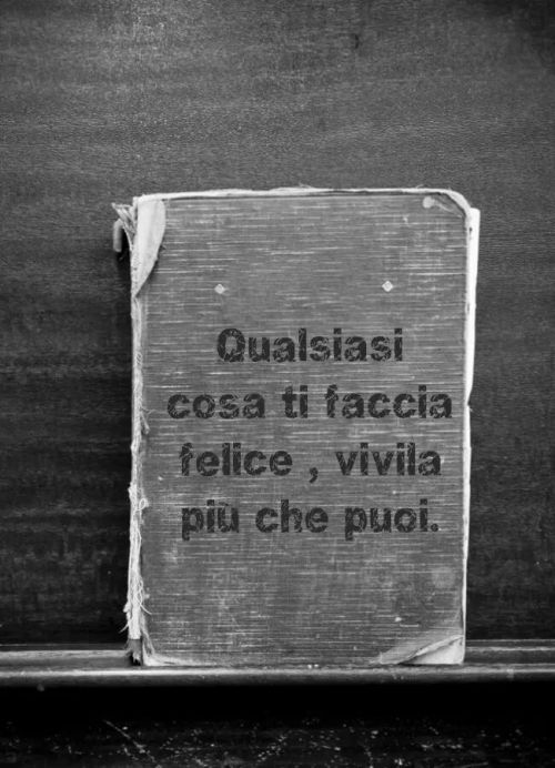 qualcosadiindescrivibile:  comesenonbastasse:△   -