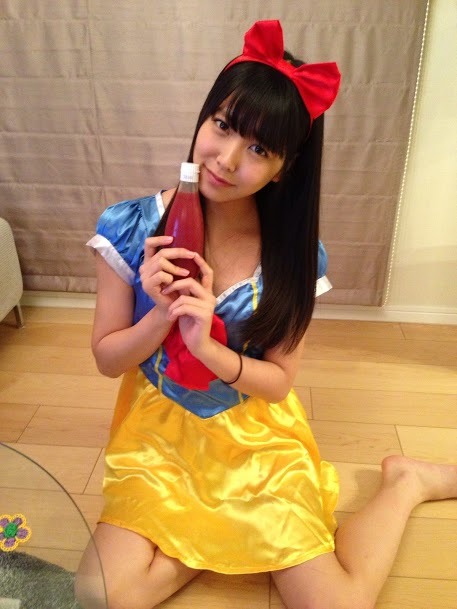 akibeya:  白間美瑠 - Google+ - 次は、、、、 『白雪姫』♡♡♡ りんごさんがなかったので。。 ケチャップさんです(OvO)笑笑  白間美瑠