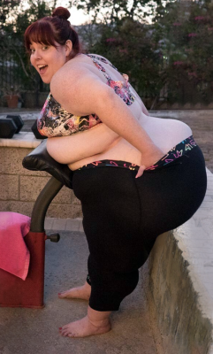 cavscoutt:Sadie&rsquo;s has the most beautiful ass in the world and it just getting