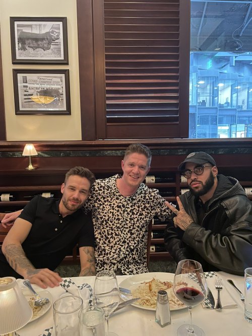 Liam at a dinner this weekend in Minneapolis (x) - 22.05